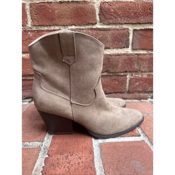 Ann Taylor Loft $140 suede heeled Western Boots in mushroom women's 8.5 NEW - Picture 7 of 11